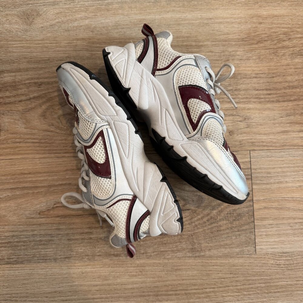 Chunky White and Dark Red H&M Sneakers (Size 7)